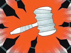 Last week, Flipkart had taken Nikon India to court over a June 2014 advisory on its website cautioning its consumers against buying its products from Flip kart and Snapdeal. Last week, Flipkart had taken Nikon India to court over a June 2014 advisory on its website cautioning its consumers against buying its products from Flip kart and Snapdeal.