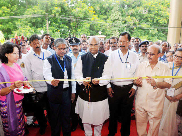 Bihar's Governor inaugurates the building of Buddhist Studies