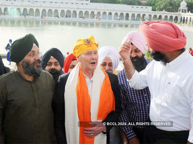 Arrival at the Gurudwara Bangla Sahib