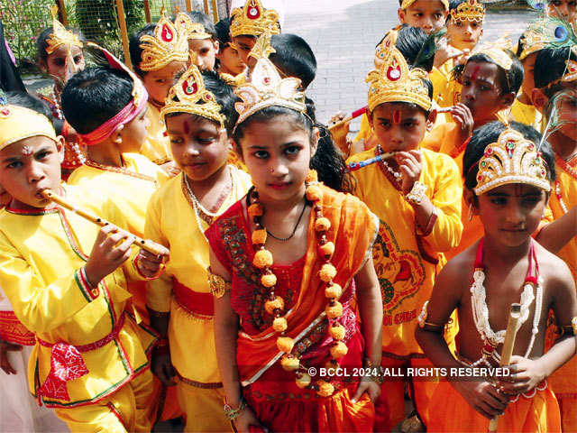 School children dressed as Lord Krishna