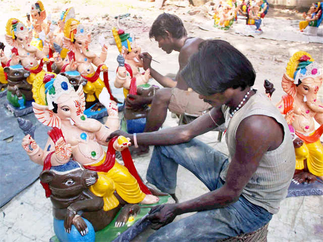 Ganesh Chaturthi preparations in Allahabad