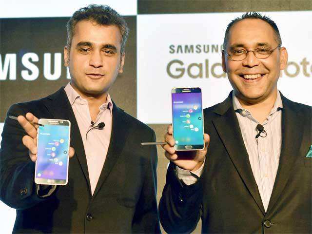 Launch of new Samsung Note 5 smartphone