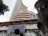 Markets turn tricky, banking sector up