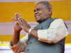 Jitan Ram Manjhi's car involved in minor mishap