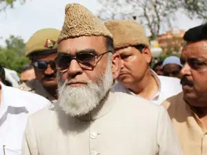 Mulayam Singh Yadav’s move to snap ties with the secular alliance in Bihar evoked a sharp response from Shahi Imam of Delhi’s Jama Masjid, Maulana Syed Ahmed Bukhari. Mulayam Singh Yadav’s move to snap ties with the secular alliance in Bihar evoked a sharp response from Shahi Imam of Delhi’s Jama Masjid, Maulana Syed Ahmed Bukhari.