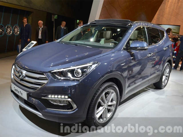 Hyundai unveils updated Santa Fe