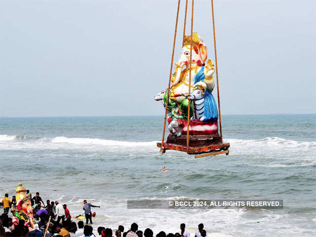 Ganesha headed for immersion in Bay of Bengal