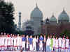 Delhi Dynamos launches official kit for Indian Super League 2015 in front of Taj Mahal