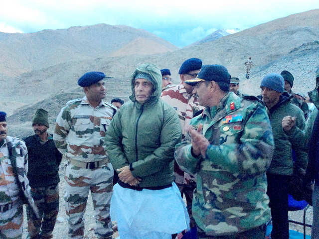 Home Minister with jawans at Dungti BOP