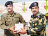 India, Pakistan troops exchange sweets on border