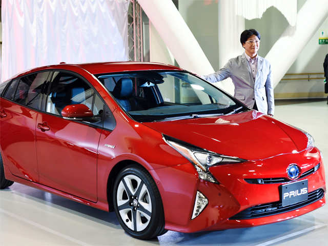 Toyota's hybrid vehicle, the new 'Prius'