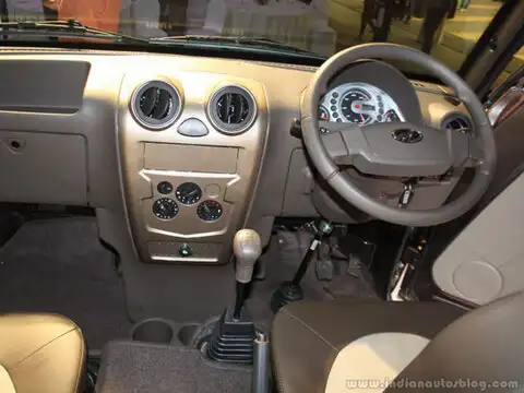 mahindra supro van 8 seater