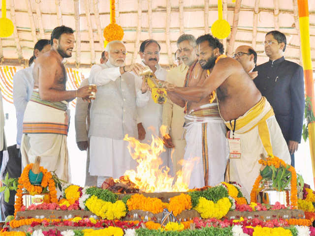 PM at Foundation Stone ceremony of 'Amaravathi'