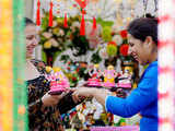 Market's flat, economy uncertain but Diwali buying on