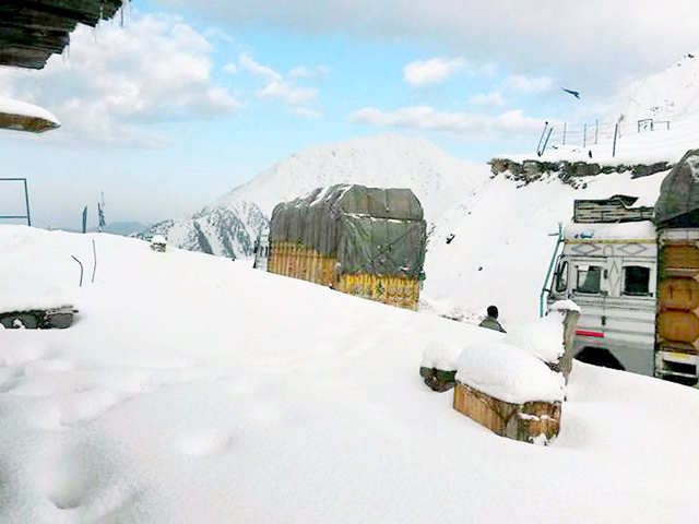 Snow covered Mughal Road
