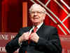 18 books billionaire Warren Buffett thinks everyone should read