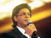 On his 50th birthday, SRK teases 'Fan' as return gift