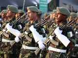 Algerian troops during military parade