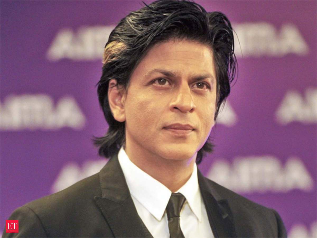 5 Iconic Shah Rukh Khan Hairstyles  Avatars Before Pathaan In Don 2 Dil  Se Happy New Year