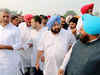 Captain Amarinder Singh, Partap Singh Bajwa pose together for Rahul Gandhi's 'show of strength'