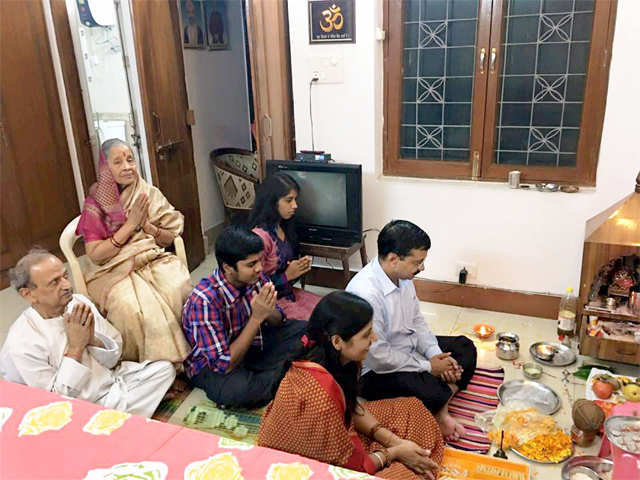 Arvind Kejriwal offering Diwali puja