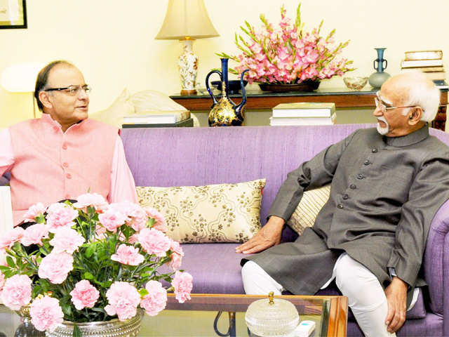 Hamid Ansari meets Arun Jaitley