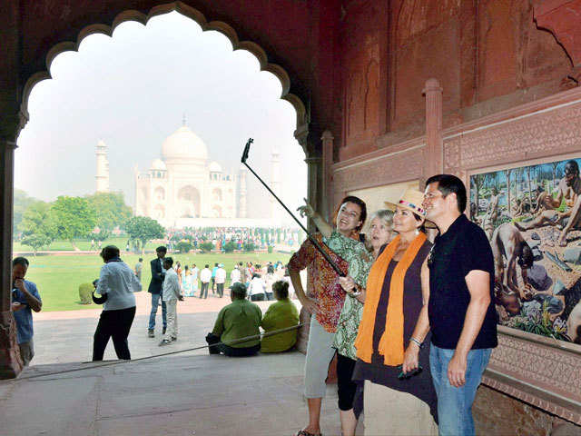 Foreign tourists take selfie