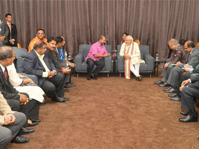 PM Modi meeting with MPs and MLAs of Indian origin
