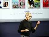 Steve Jobs returns to public spotlight