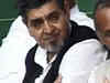 Jagdish Tytler attacked by Sikh youth