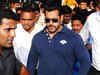 Salman Khan turns emotional, breaks down after hearing verdict