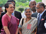 Sonia Gandhi at Infosys corporate education centre