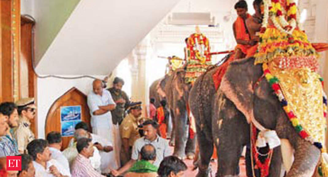 Before arriving at Sabarimala temple in Kerala, devotees visit a mosque -  The Economic Times
