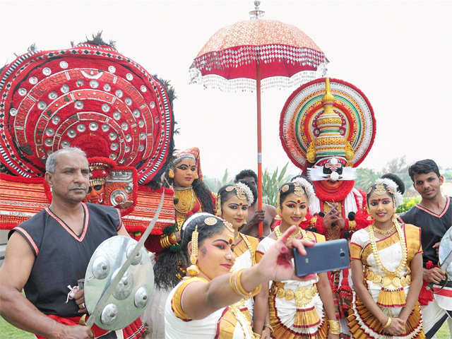 Artists taking selfie in Coimbatore