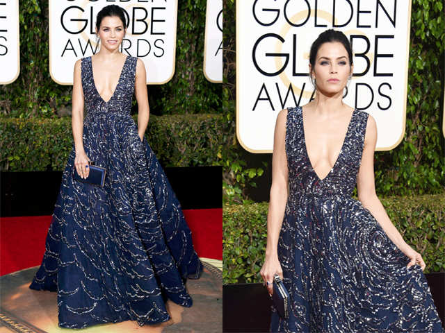 Jenna Dewan Tatum in a midnight blue ball gown