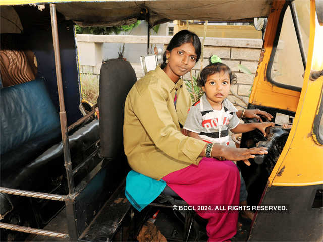 This 22-year-old mom drives an auto