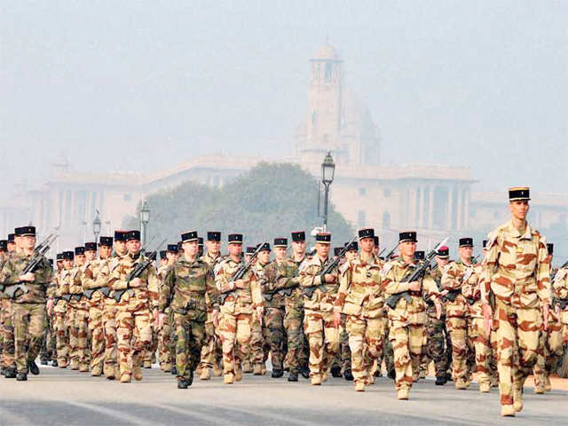 French soldiers at R-Day Parade rehearsal