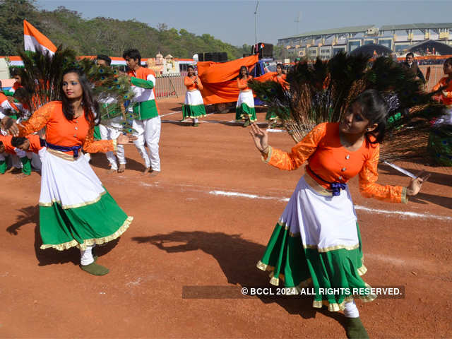 ​School Children perform on the occasion of Republic Day