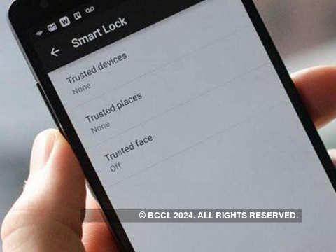 How to make text easier to read with High-contrast text in Android