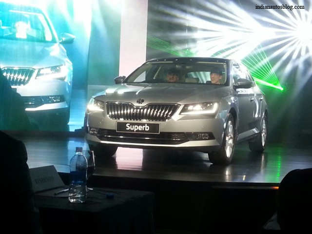 2016 Skoda Superb launched in India
