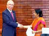 Sushma Swaraj meets Sartaj Aziz in Nepal, discusses Pathankot terror attack