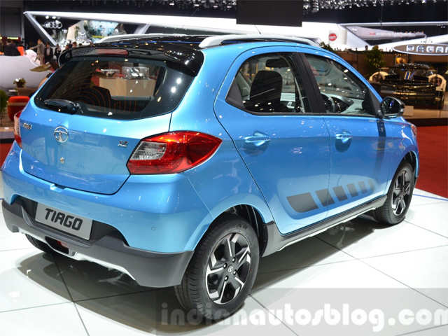 tata tiago spoiler price