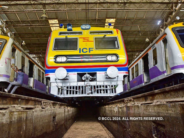 8 interesting facts about Mumbai's first AC local train
