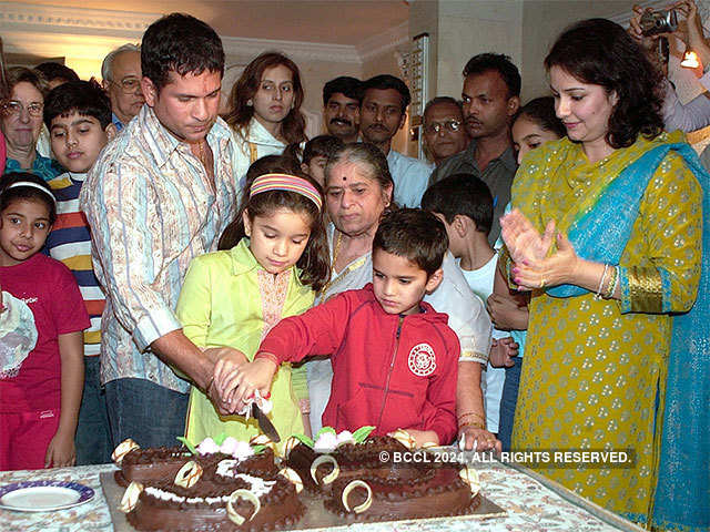 Sachin celebrates his birthday with children
