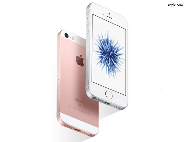 Apple iPhone SE | Rs 39,000 (16GB), Rs 49,000 (64GB)