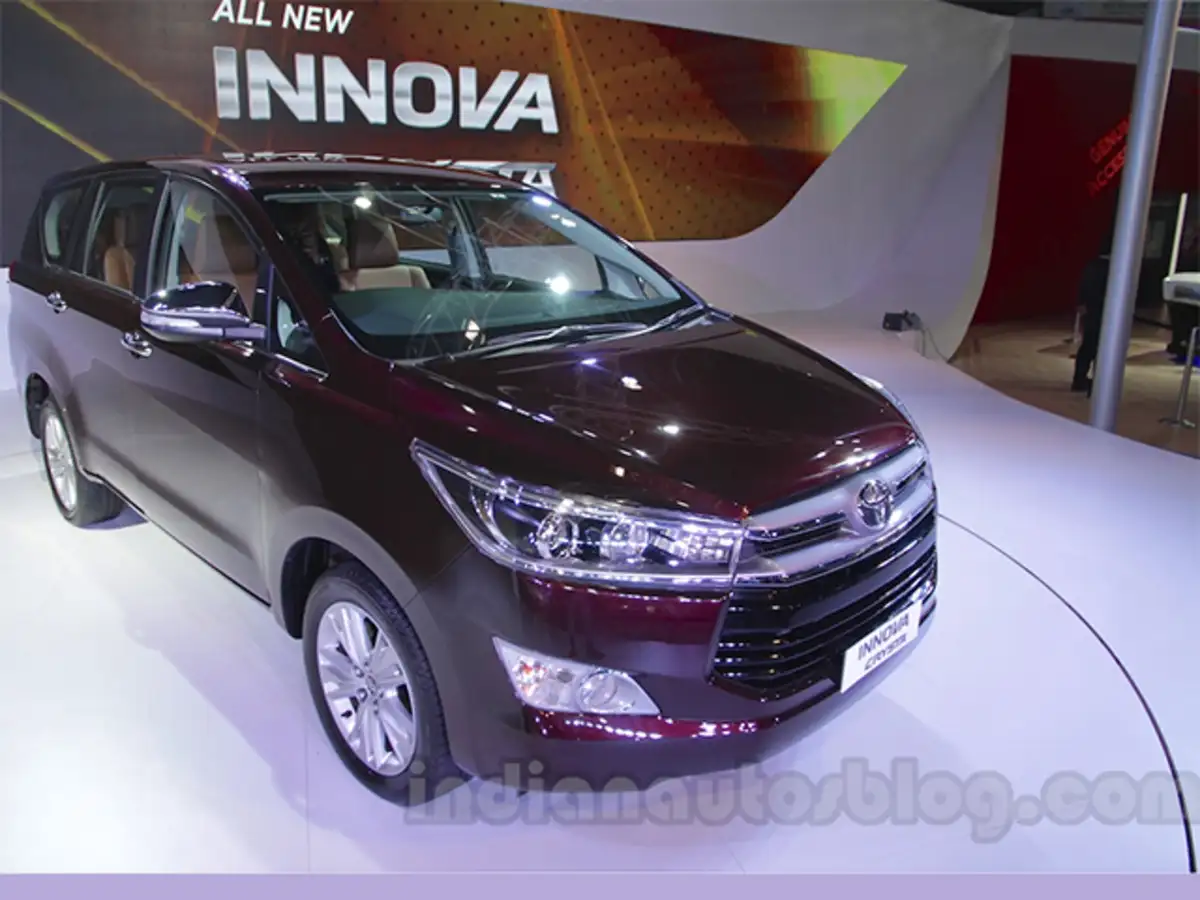 toyota-innova-crysta-launched-