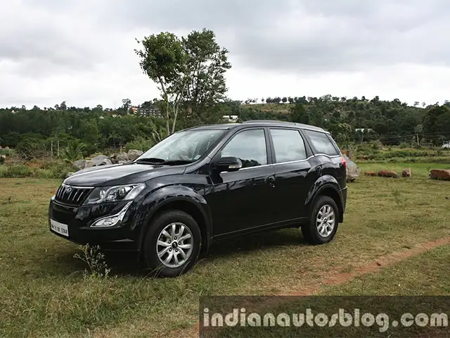 XUV500 vs Innova Crysta: Pertempuran Dua Raksasa di Segmen SUV dan MPV