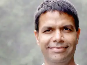 The high-profile hiring of Gupta comes at a time when it is likely to face increasing competition from US-based Airbnb’s more aggressive expansion plans in India. The high-profile hiring of Gupta comes at a time when it is likely to face increasing competition from US-based Airbnb’s more aggressive expansion plans in India.