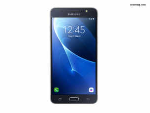 Samsung Galaxy J7 (2016) First Impressions: Familiar looks, more power