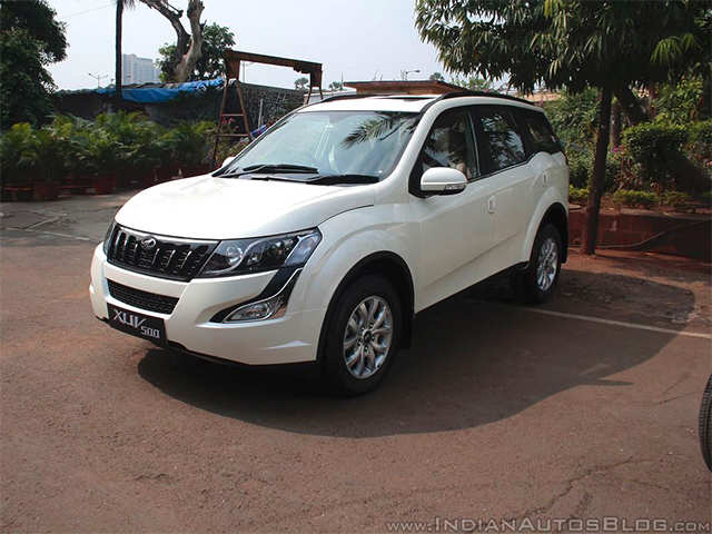 XUV500 W6 AT is the entry-level variant